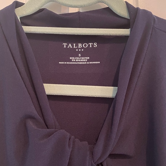 Sleeveless Navy Blouse NWT Size:Small - Picture 4 of 6